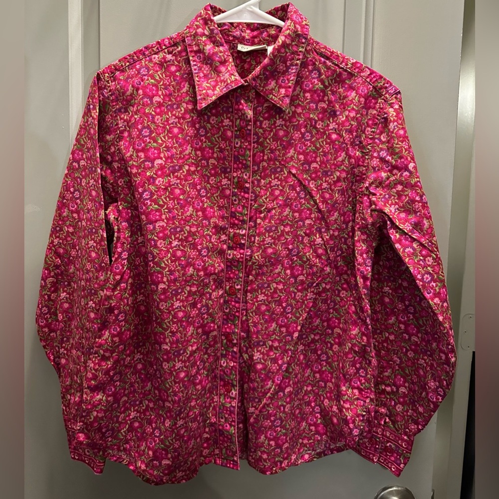 St. John’s Bay Size S Cotton Floral Button Down Shirt EUC